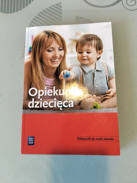 Książka opiekunka dziecięca przyuczenie do zawodu bardzo polecam