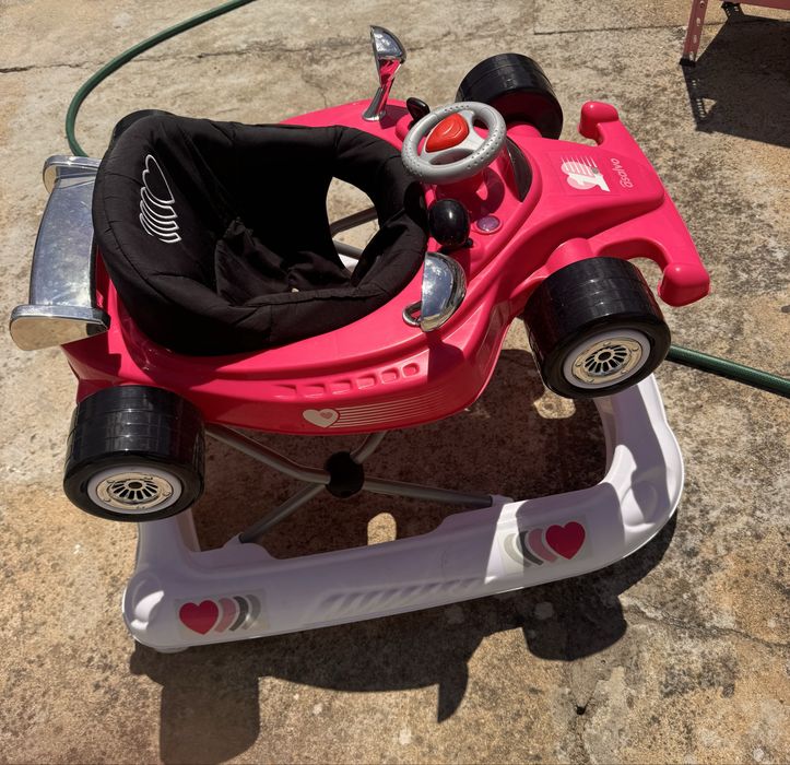 Vendo Andador Rosa