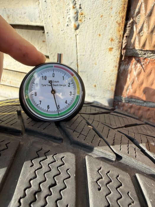 Шини Nokian та Шини Vredestein 225/65 R17 4шт