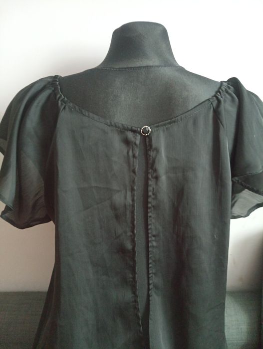 Czarna sexy bluzka 38