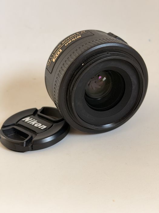 Lente nikon 35mm DX f/1.8
