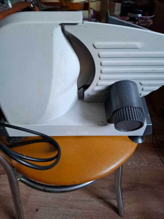 Krajalnica Haier