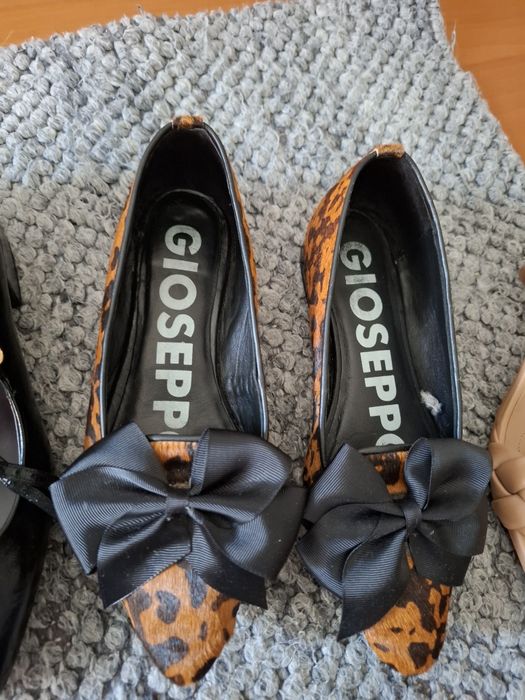 Mocassins e mules desde 10€