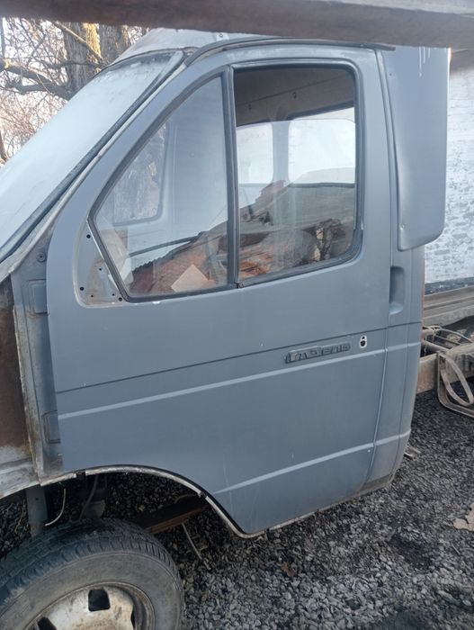 Двері на газель.