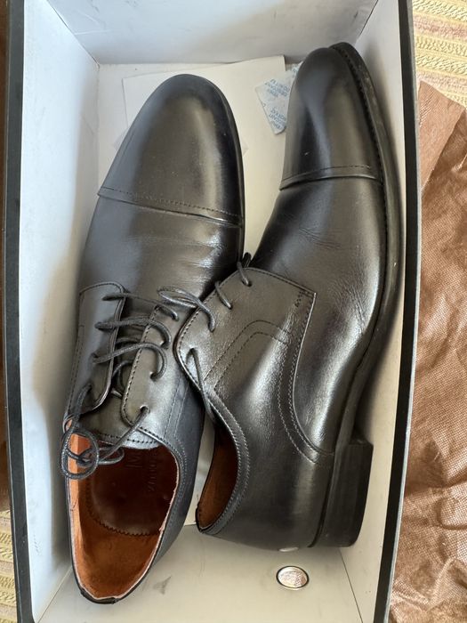 Продам мужские туфли Vitto Rossi натуральная кожа. Торг уместен .