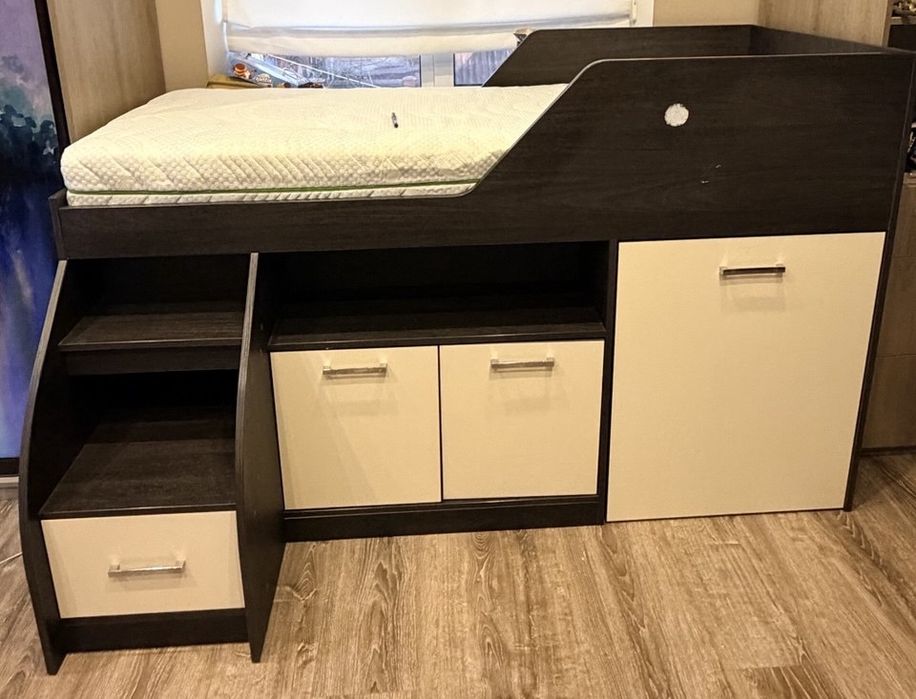 Дитяче підліткове ліжко - чердак, горище з ортопедичним матрасом