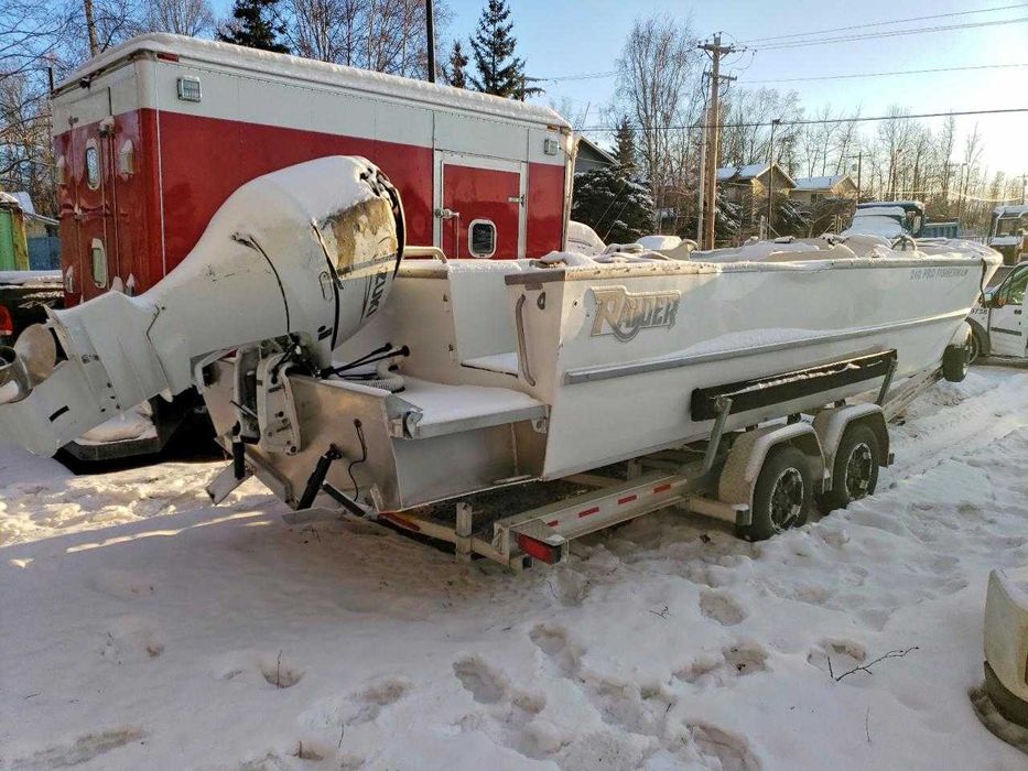 Навесные двигателя к катерам  под заказ из США!