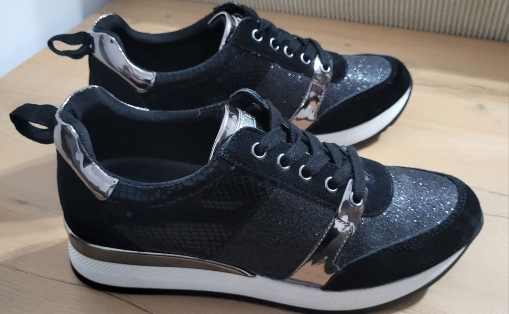 Buty Carvela by Kurt Geiger, nowe, czarne, srebrne rozm. 39