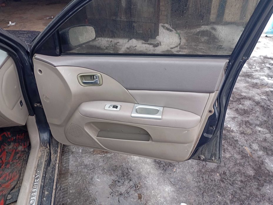 Чері Елара сідан