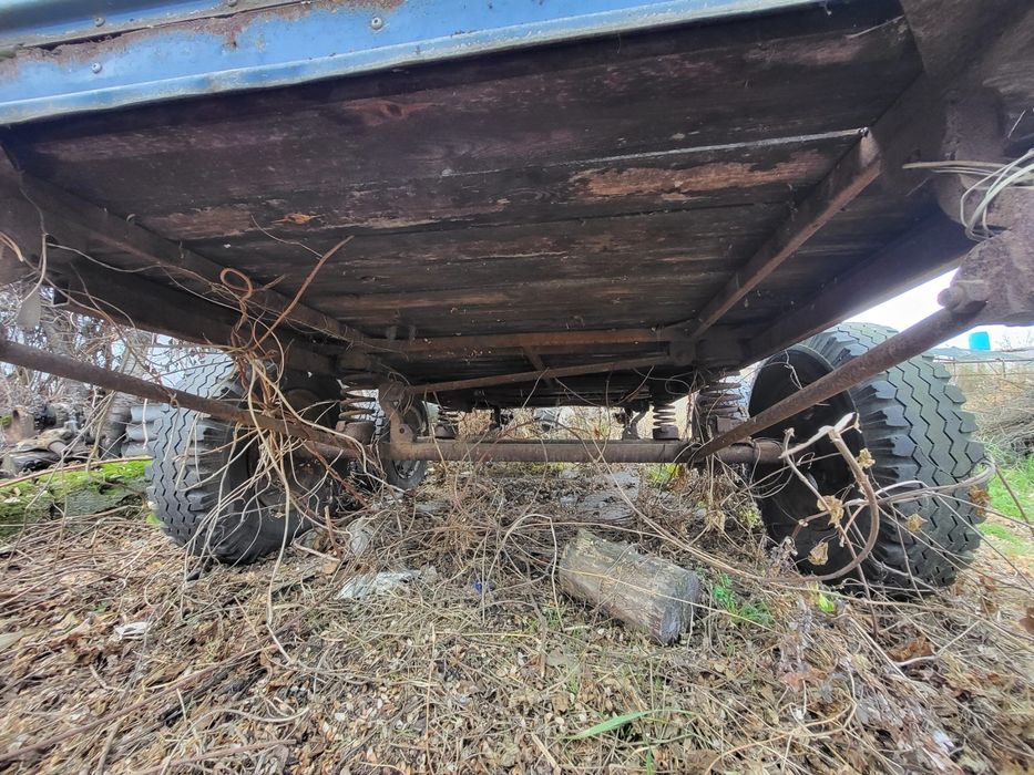 Продам причеп двухосний