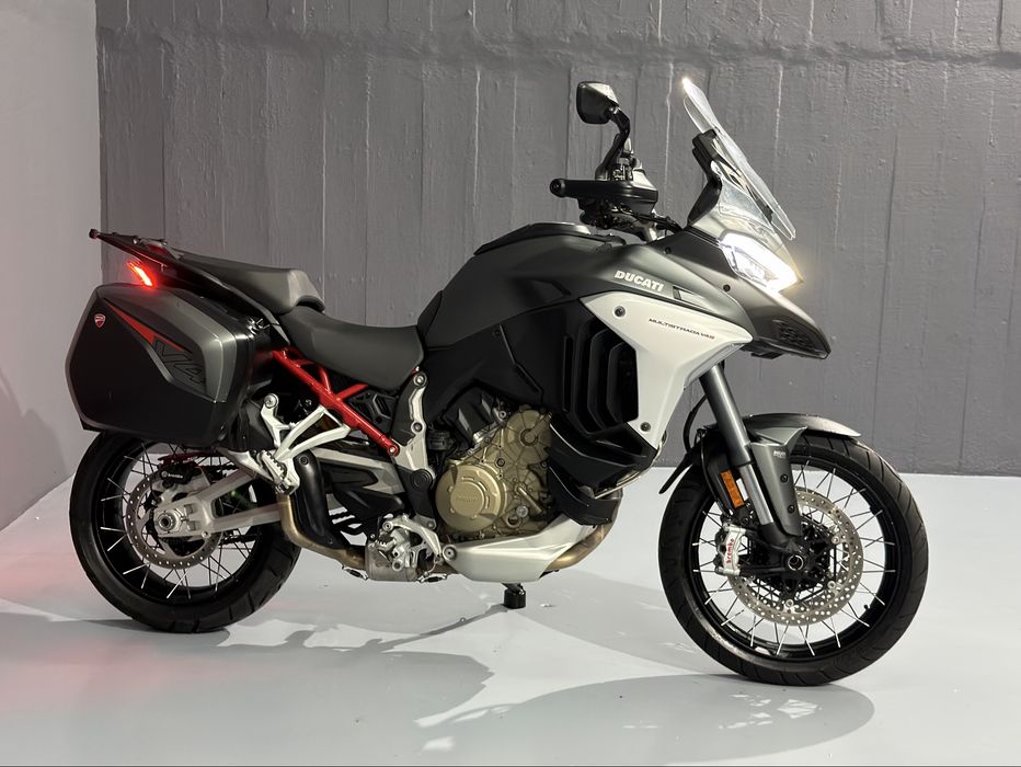 Ducati v4s multistrada