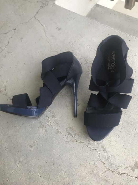 Vendo sandalias westrags novas 38