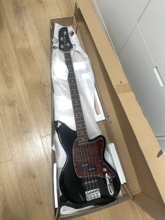 Gitara basowa Ibanez TMB 100-BK (z wzmaczniaczem do gitary na osobnym ogłoszeniu zestaw za 1200!)