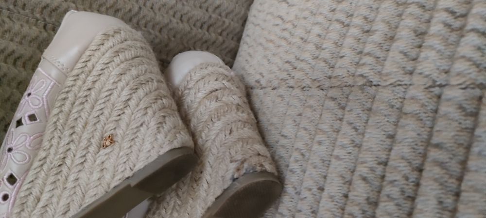 Espadryle koturn 40 ażurowe haft