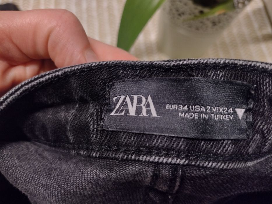 Джинси жіночі ZARA. Розмір s