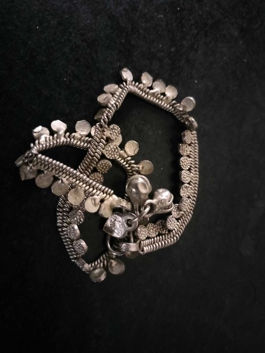 Fio - pulseira - arte