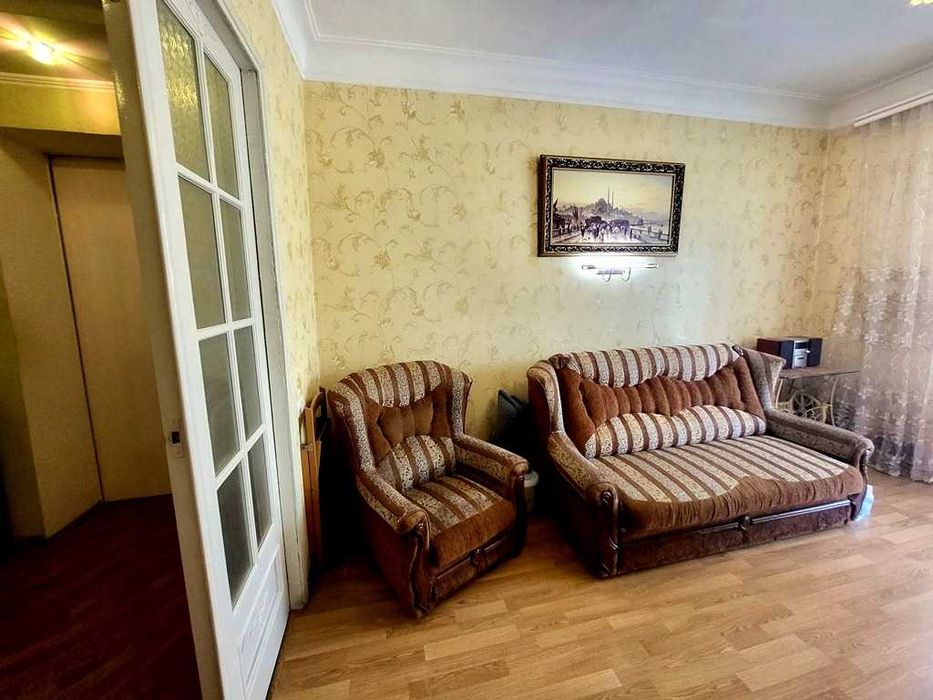 Продаж 2-х к.кв. ЦЕНТР міста вул. 12 Квітня буд.№5 (4 поверх).