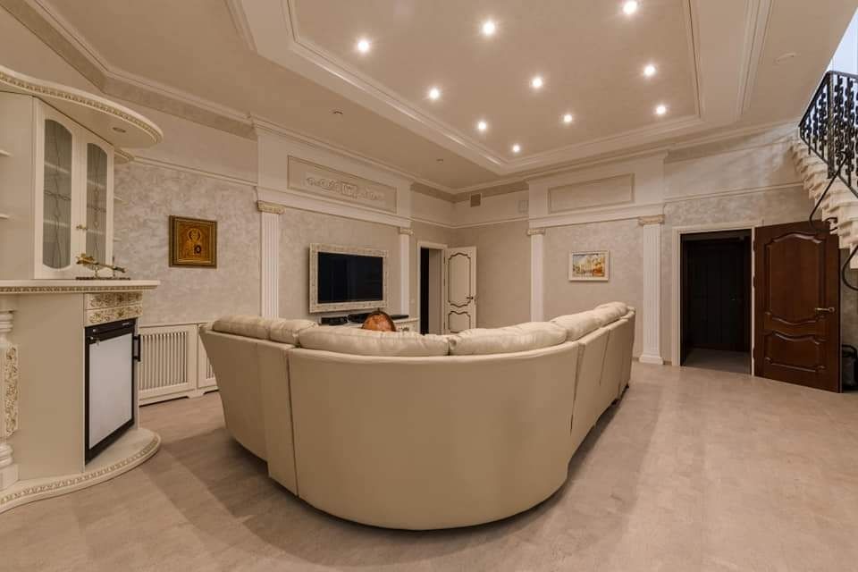 Продаж будинку 750м2 ділянка 60 соток Нещерів Тарасівка Нові Безрадичі