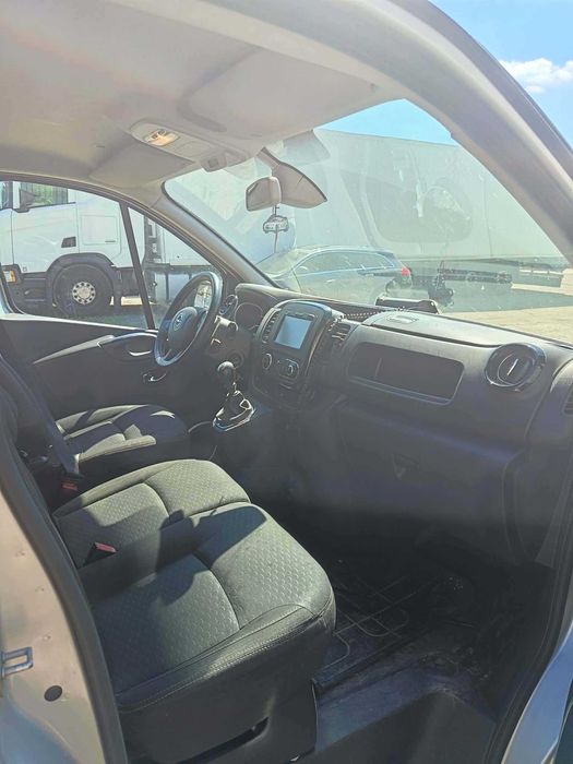 Sprzedam Busa Opel Vivaro