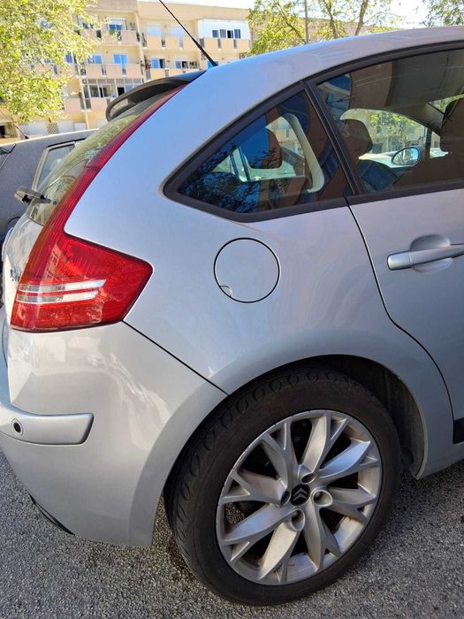 Citroen C4 1.4 Gasolina 152000Km