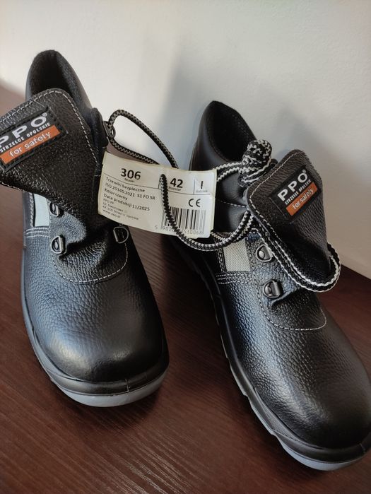 Nowe buty robocze 42r.
