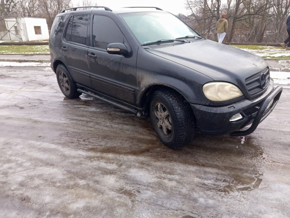 Мерседес на повному ходу