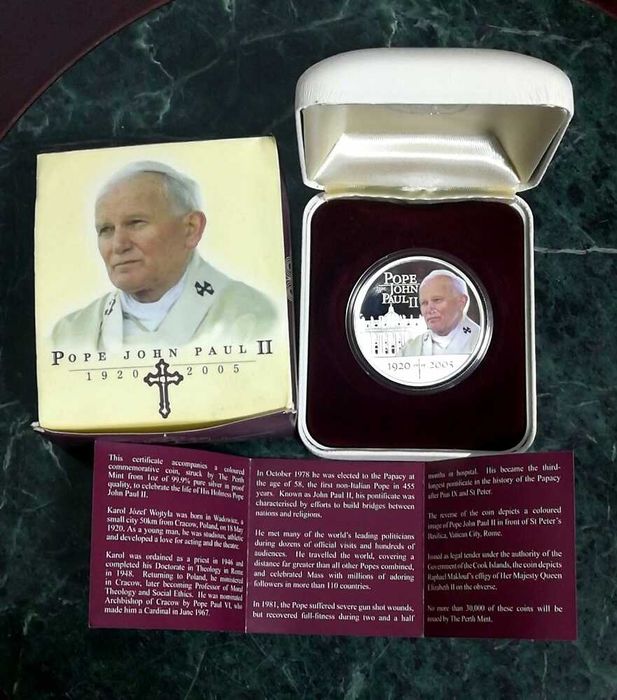 Монета серебряная