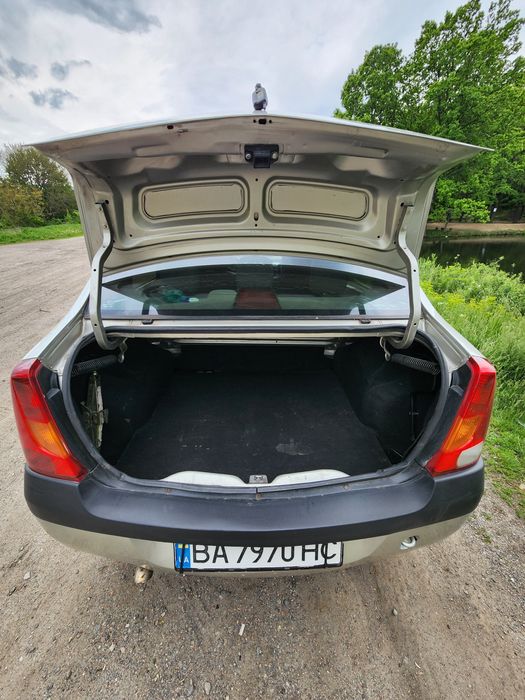 Дачия Логан/ Dacia Logan 2006  1.6