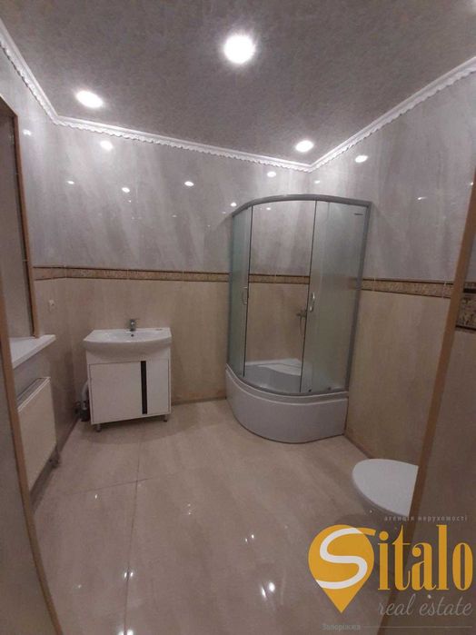 Продаж сучасного будинку