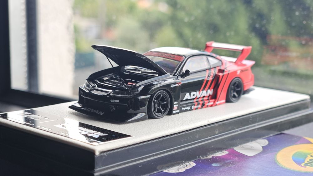 Título: TPC 1:64 Nissan Silvia S15 LBWK ADVAN – Limited Edition