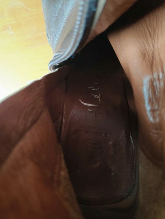 Botas de cano alto castanho escuro - Tam 36