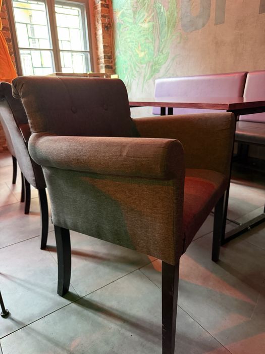 Szary fotel, stan dobry