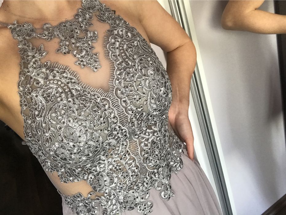 Srebrna Sukienka