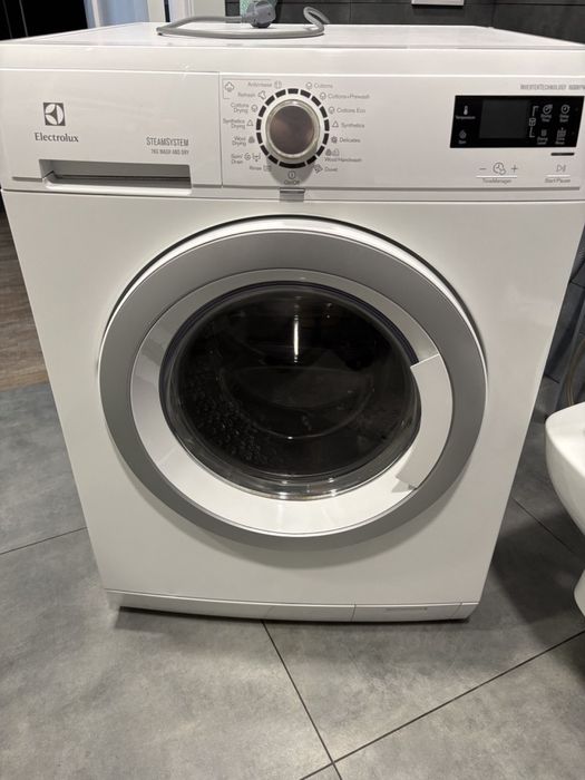 Прально-сушильна машина Electrolux EWW 1686 HDW (пральна + сушка)