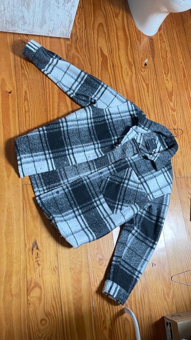 Bershka Plaid Overshirt - Size XL - Impeccable