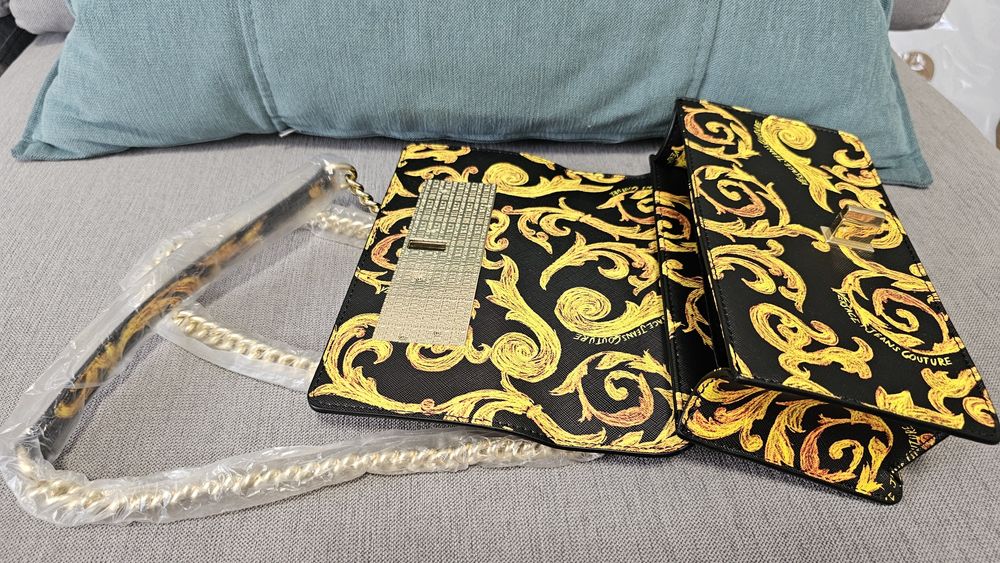 Сумка Versace Jeans Couture крос боді малюнок чорна кежуал