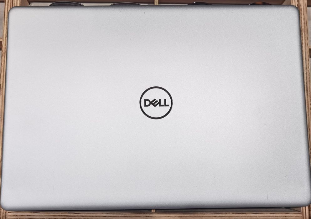 Dell Inspiron 5593 I7-1065G7 16GB 512SSD W11