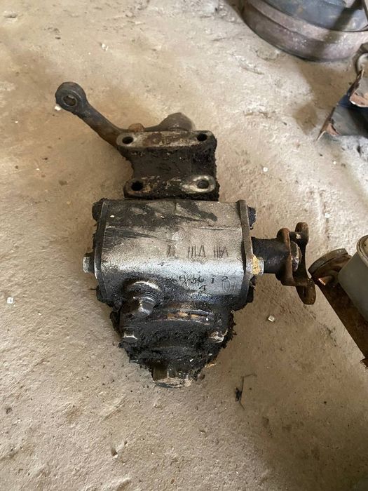 Продам передню балку і задній міст від газ 2410