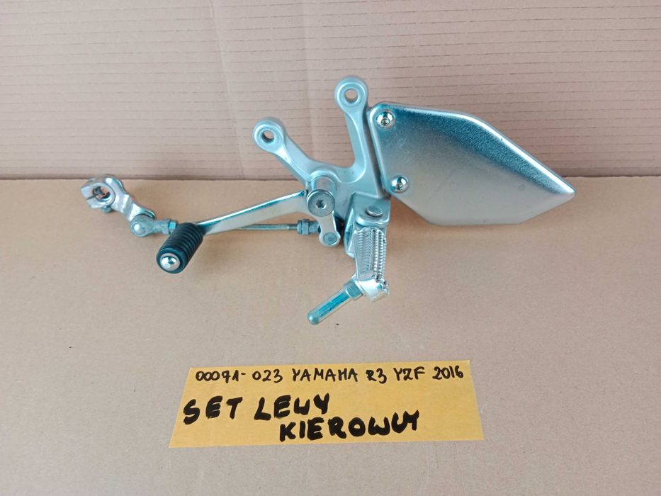 Yamaha YZF R3 Set Lewy Kierowcy Dźwignia Podnóżek Przód Przedni 15-18