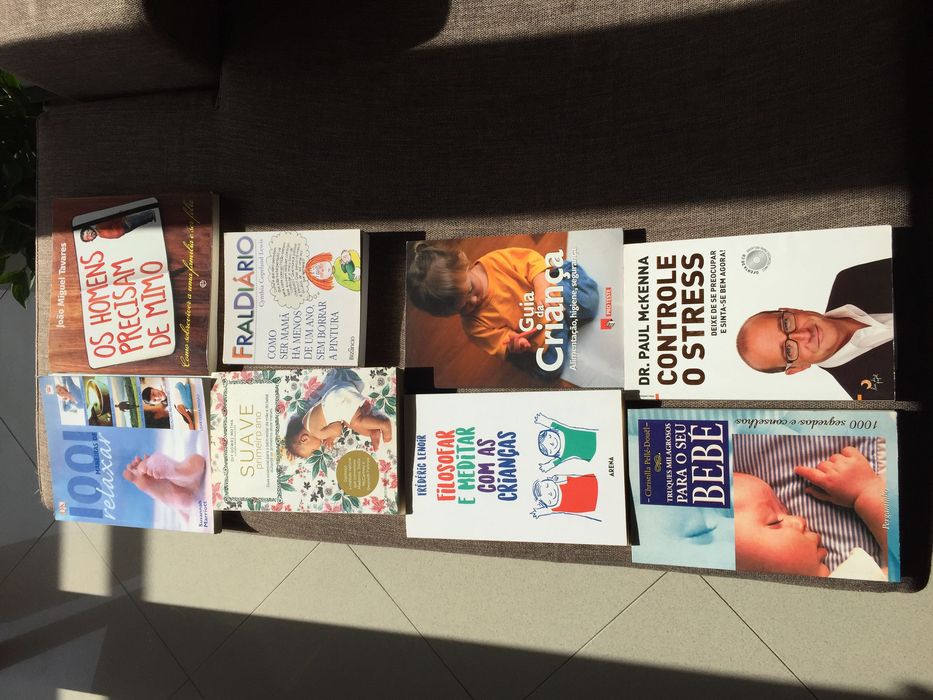 Livros (vários: stress, relaxamento, puericultura)