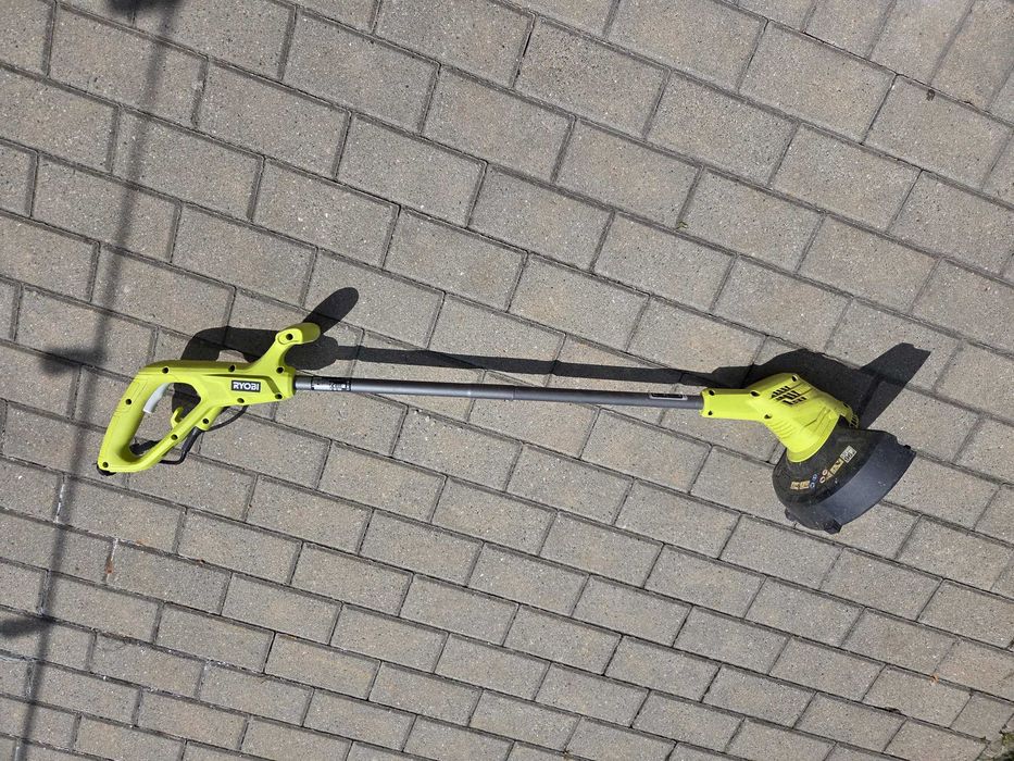 Podkaszarka Ryobi elektryczna