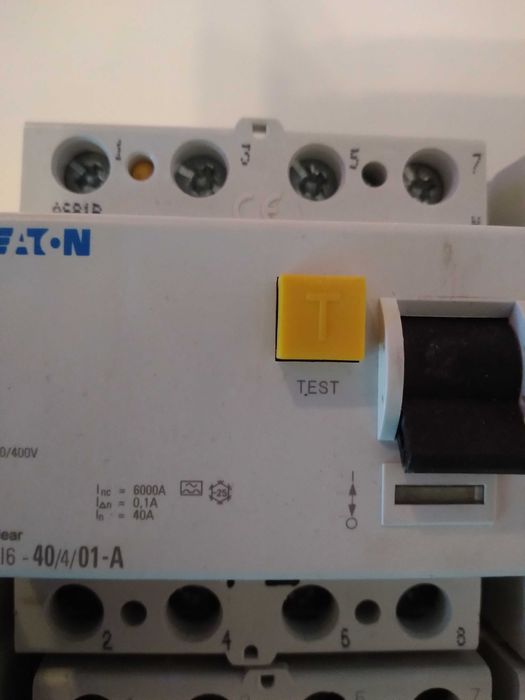 Wyłączniki różnicowo-prądowe