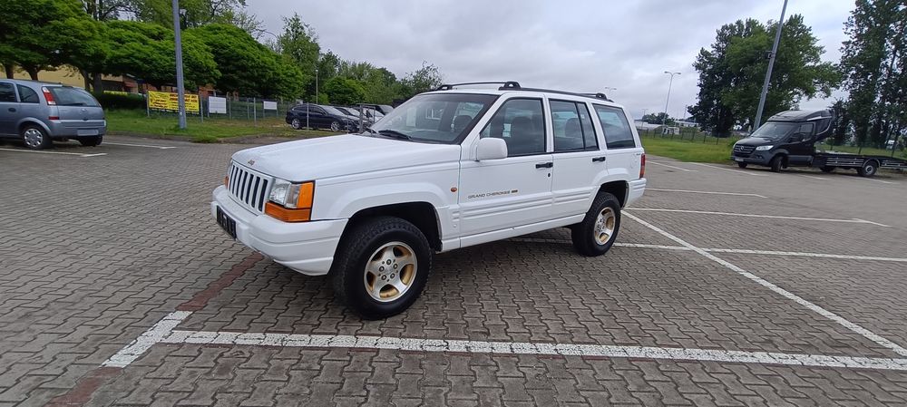 Jeep grand Cherokee Sprowadzony Opłacony