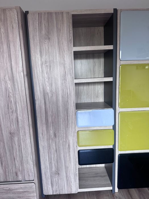 Komplet mebli biurko szafa 2 słupki