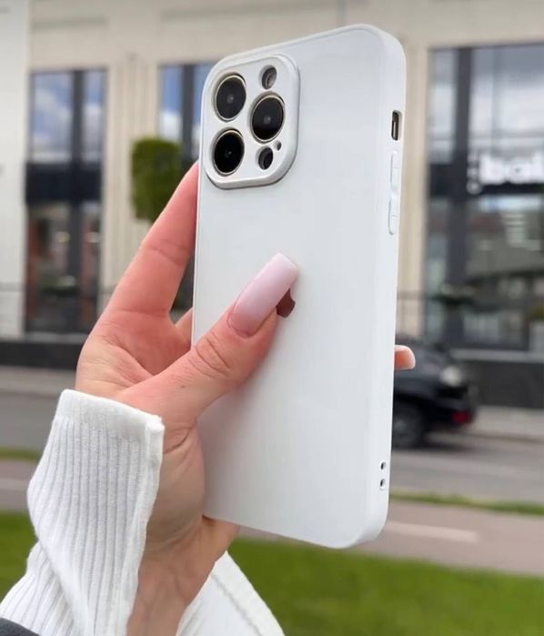 Белый чехол на Iphone 12 Pro Max