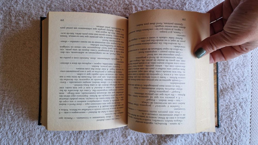 Livro "A Mãe" de M. Gorki