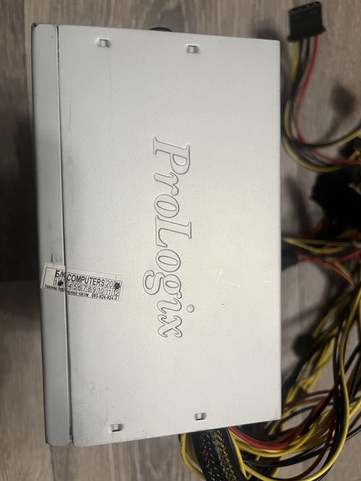 Блок живлення та ОЗУ для компʼютера