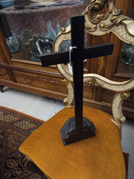 Crucifixo para cisto em pau santo