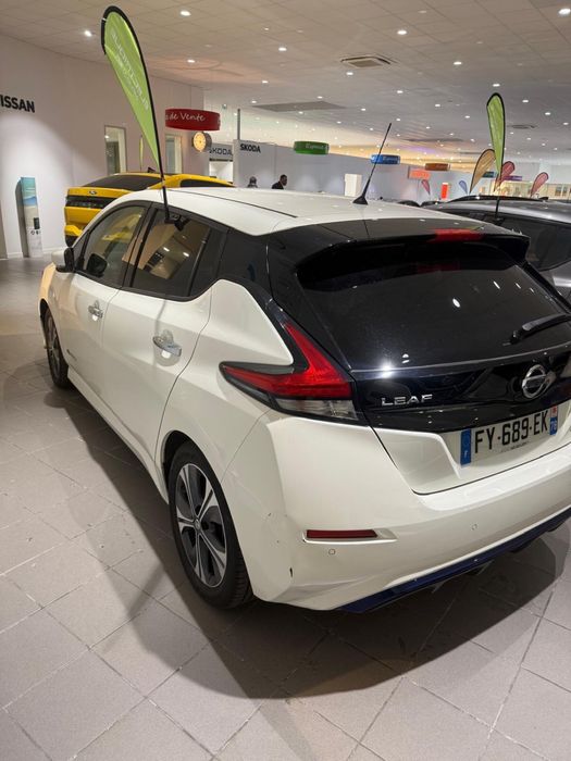 Nissan  leaf  tekna
