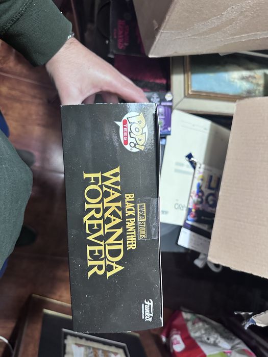 Funko Pop + Tshirt Wakanda Forever Black Panther